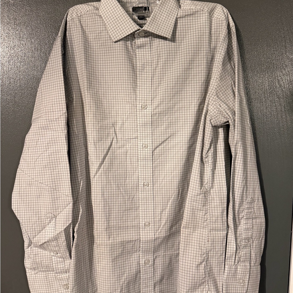 J.Crew Ludlow dress shirt in a Classic Fit.